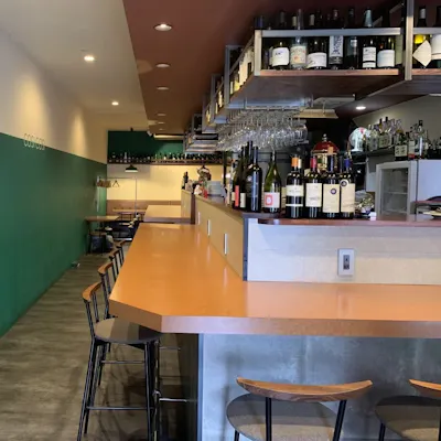 ゆったりとした空間が広がる店内で、くつろぎのひとときを。