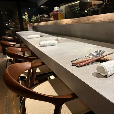 落ち着いた雰囲気の店内