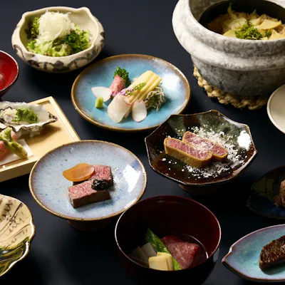 旬の食材を活かしたおまかせコース
