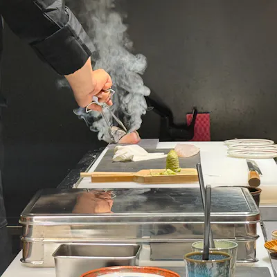 炭火で引き出す素材の旨み