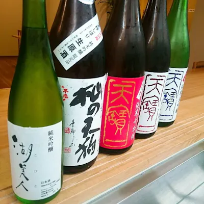 地元の地酒とともに味わう和食