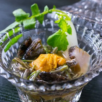 こだわり尽くした四季折々の食材