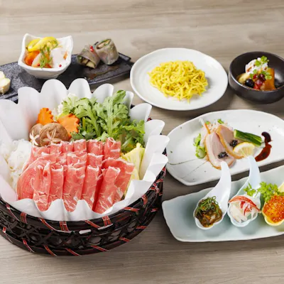 新鮮なラム肉のしゃぶしゃぶ