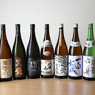 【 全国各地から店主が厳選 】料理を引き立てる多彩な日本酒と焼酎