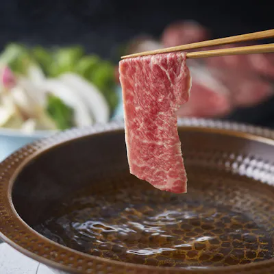 阿蘇の自然が育んだ極上の肉質「熊本阿蘇あか牛」