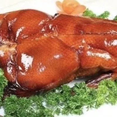 高級食材を使用したディナーメニュー