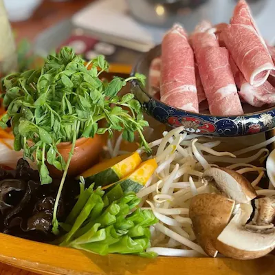20種類以上の旬野菜と厳選素材