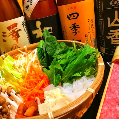 新鮮な野菜と特製出汁で味わうヘルシーな一品