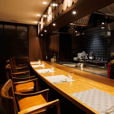 メニューの7割が日替わり。一期一会の旬食材と出会うワクワク感
