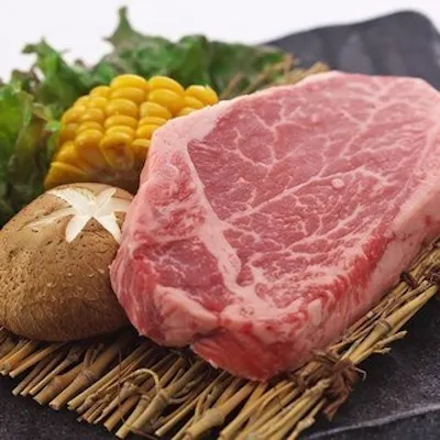 一食の価値あり。店主厳選の最高峰A5国産和牛と充実のサイドメニュー