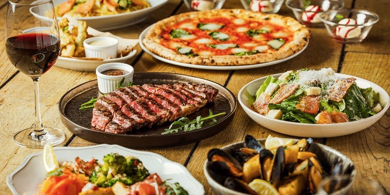 PIZZA SALVATORE CUOMO & GRILL ���