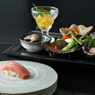 和食職人が手掛ける一品料理と、寿司職人による本格江戸前寿司
