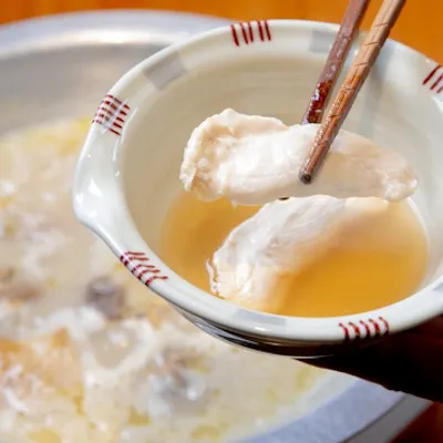 新鮮な「とりしゃぶ」と特製「揚げうどん」で出会う新たな感動