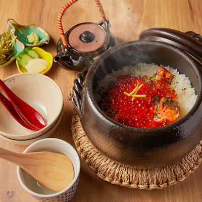 食事の締めくくりに味わう土鍋ご飯
