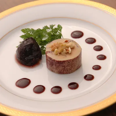旬の食材を生かした本格フレンチ