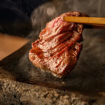 最高級のA5ランク和牛と旬の食材が織りなす珠玉の割烹体験
