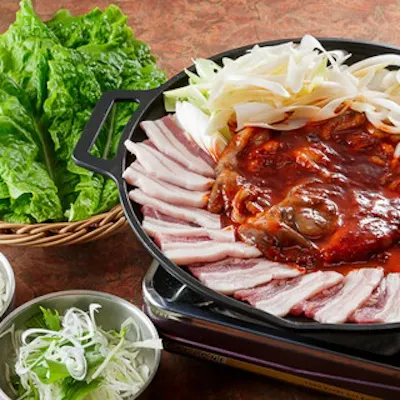 コリアタウンの歴史が息づく手作りの味。化学調味料を抑えた身体に優しい韓国家庭料理