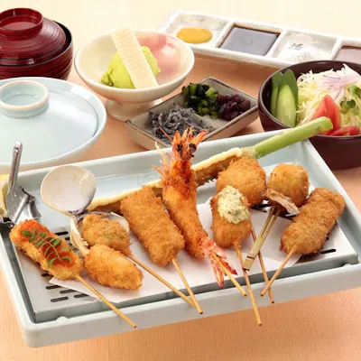 旬の食材を一串一串、絶妙なタイミングで味わう