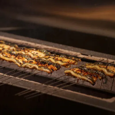 伝統の調理法で焼き上げる絶品うなぎ