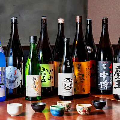 美酒と味わう四季の旬菜。厳選地酒で至福のおもてなし