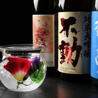 全国各地の銘酒と旬の料理が響き合う、大人の贅沢な一献