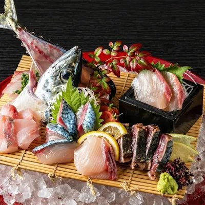 長崎平戸直送の極上魚介と本場の郷土料理。お酒を引き立てる滋味深い味わい