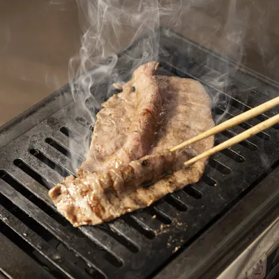 近江牛と溢れる旨味。至高の焼きしゃぶ