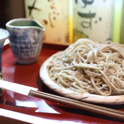 職人技が光る、香り高き蕎麦と旬の和食
