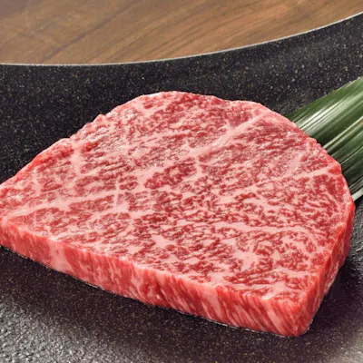 【接待・ご会食に】贅沢な2.5時間飲み放題付「朱炎コース」で極上の満足を