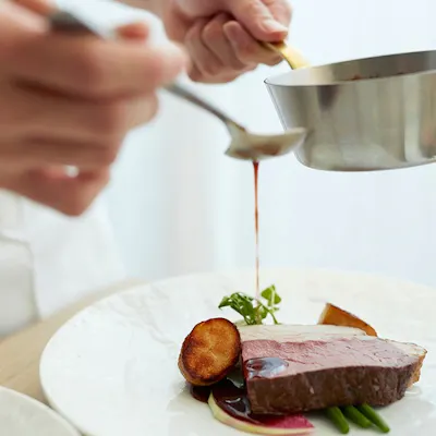 和のエッセンスと極上のフレンチ技法が響き合う繊細な美食体験