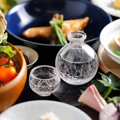 【旬の和食を引き立てる】厳選日本酒の個性豊かな味わいを愉しむ