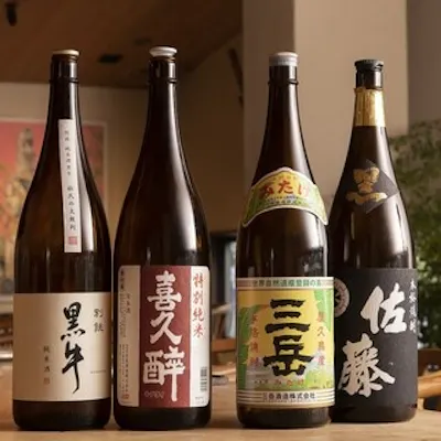 焼鳥と親和性の高い日本酒や焼酎を提供