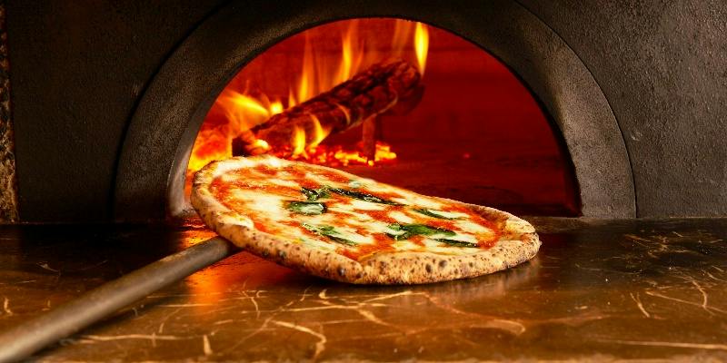 PIZZA SALVATORE CUOMO �l�J