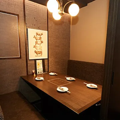 駅近の隠れ家で、ゆったり楽しむ和牛焼肉