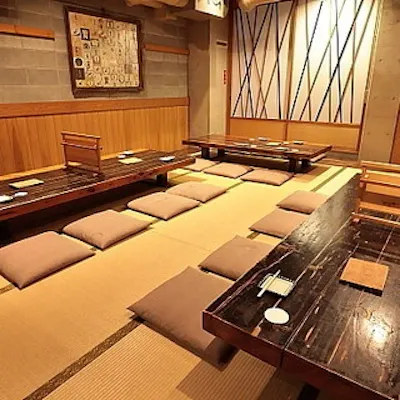 落ち着いた和の雰囲気が漂う店内で、特別なひとときを