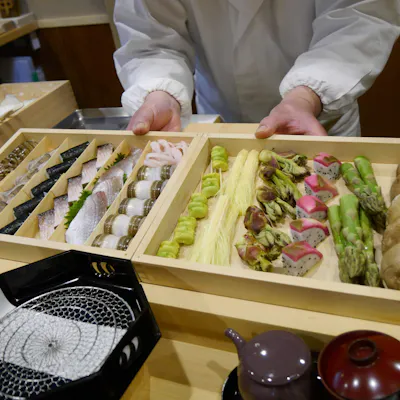 店主のこだわりが宿る仕込みと、締めの一品・極上デザートへの追求