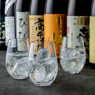 料理を引き立てる風土の味わい。九州産本格焼酎と厳選日本酒のペアリング