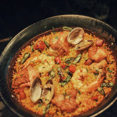 スペイン料理を彩る季節のパエリア