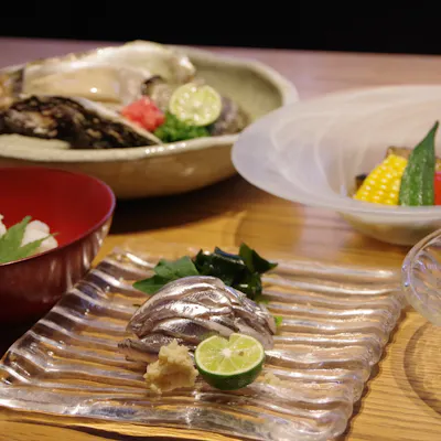 瀬戸内の四季を味わう本格和食。厳選牡蠣と朝採れ野菜の滋味を