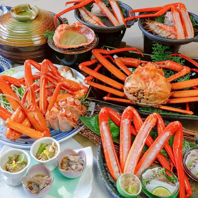 豪華な蟹料理の盛り合わせ