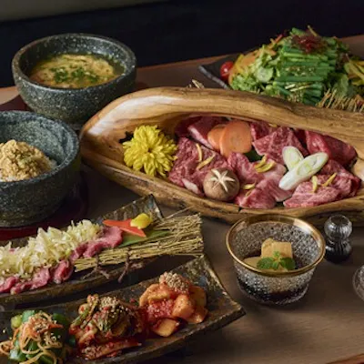 宮崎牛の旨みを、炭火焼肉としゃぶしゃぶで堪能