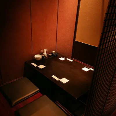 名駅目の前。情緒溢れる半個室とゆったり掘りごたつで上質なご宴会を
