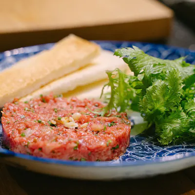 名物「木下牛生肉のタルタルステーキ」