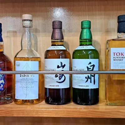 本格鮨とのマリアージュを楽しむ厳選地酒と希少焼酎