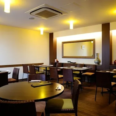 【本場の円卓を完備】ゆったり囲む極上中華。大人数のご宴会やお祝いのご会食に