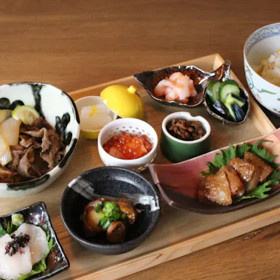 手作りの味わいを楽しむ、心温まるおばんざい