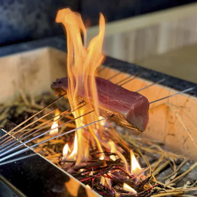 炭火で香ばしく焼き上げる四季折々の旬魚・旬菜