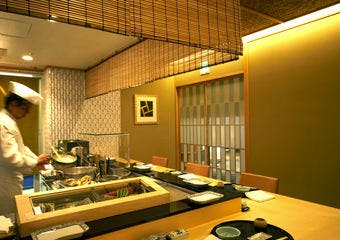 【東京】職人が揚げる！本格的な天ぷら料理店、おすすめを教えて