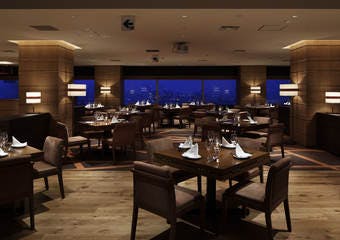 レストラングリルテーブル ウィズ スカイバー ホテル クラウンパレス 神戸17階の画像