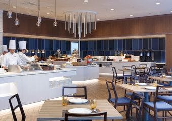 パレスホテル大宮1階にあるカフェレストラン・パルテール。季節やテーマごとに内容を替えてご提供しておりますブッフェが人気のレストランです。
